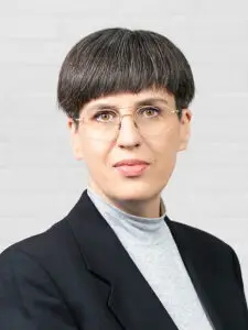 natascha.khakpour@phwien.ac.at